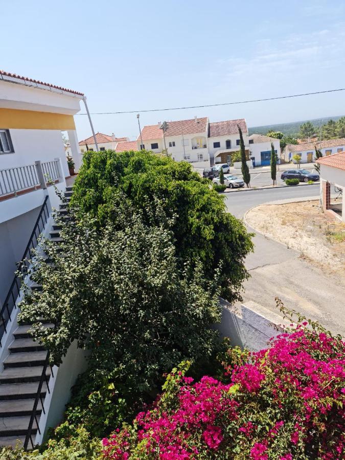 Bed & Breakfast Local Largo Da Igreja