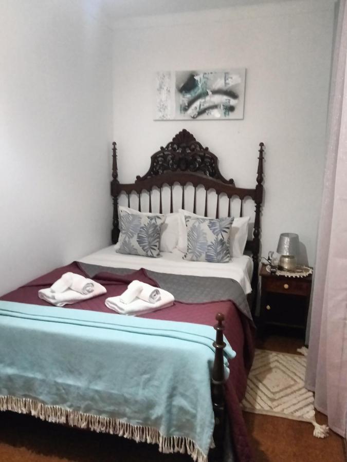 Local Largo Da Igreja Bed & Breakfast